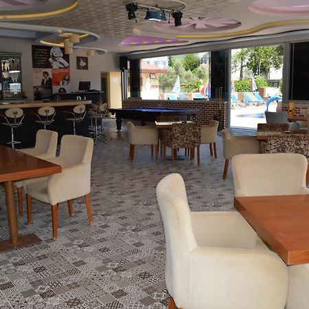 Yalcin Hotel & Villas Олудениз Екстериор снимка